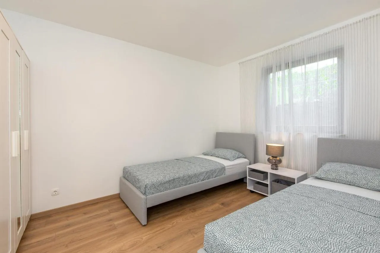Apartmani Basic 1 Njivice
