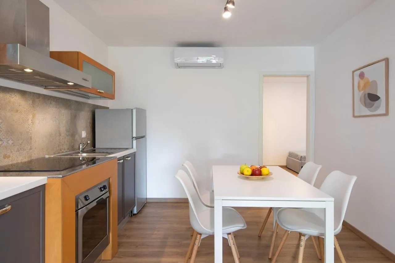 Apartmani Basic 1 Njivice Apartment